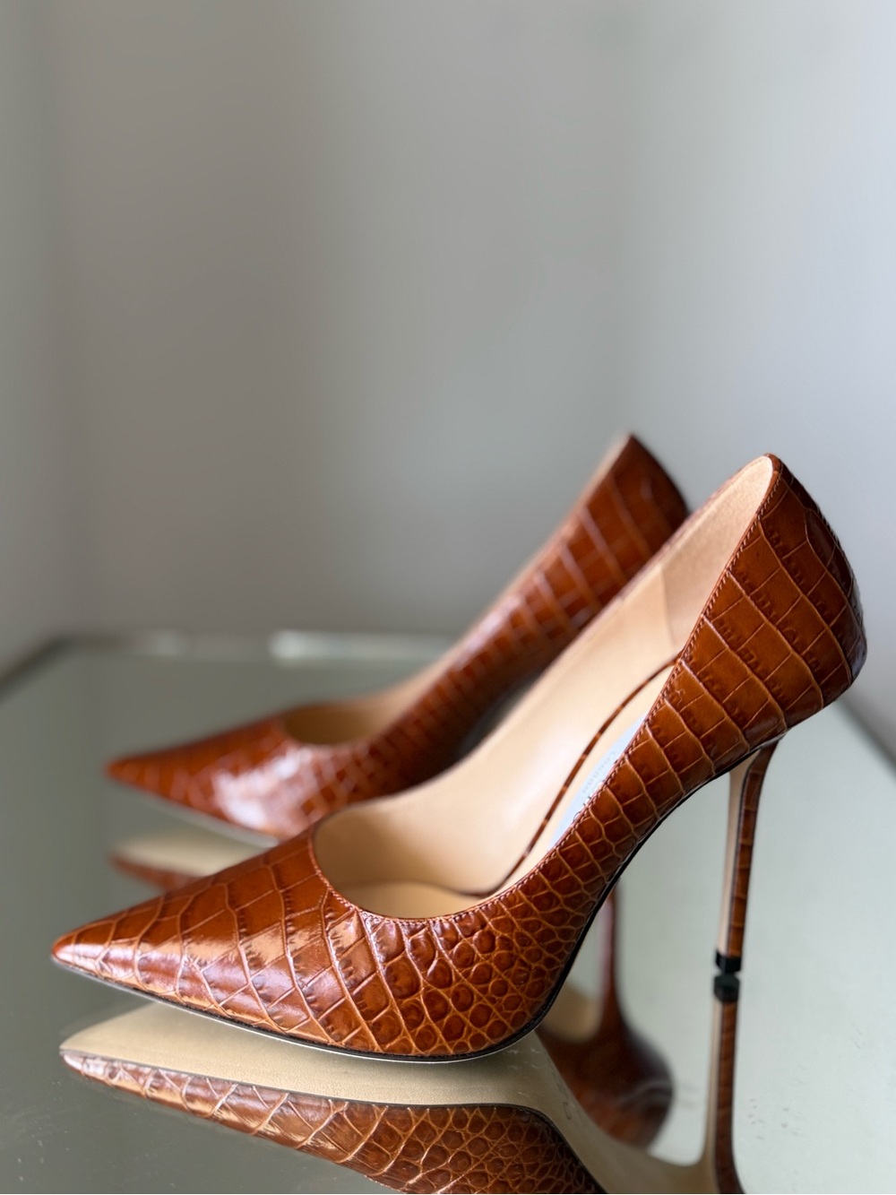 Like new Jimmy Choo Brown Love Crocodile Embossed Heeled Pumps $895 37 - Picture 6 of 13